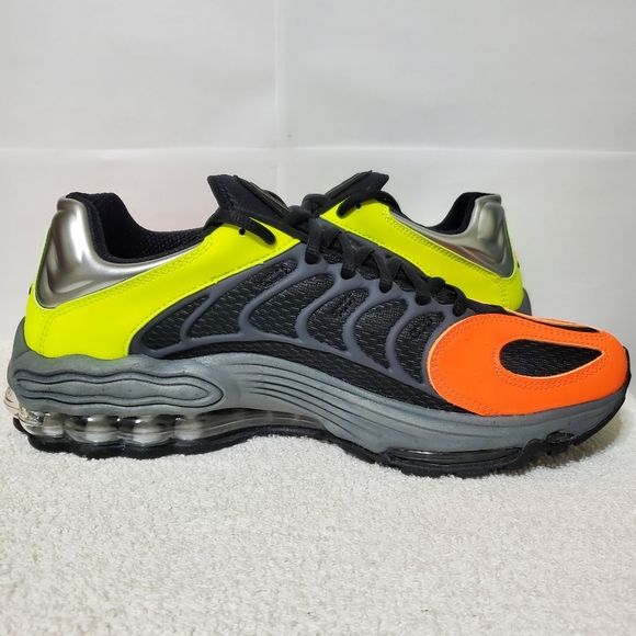 Nike Air Tuned Max Volt Total Orange 2022 - Picture 2 of 12